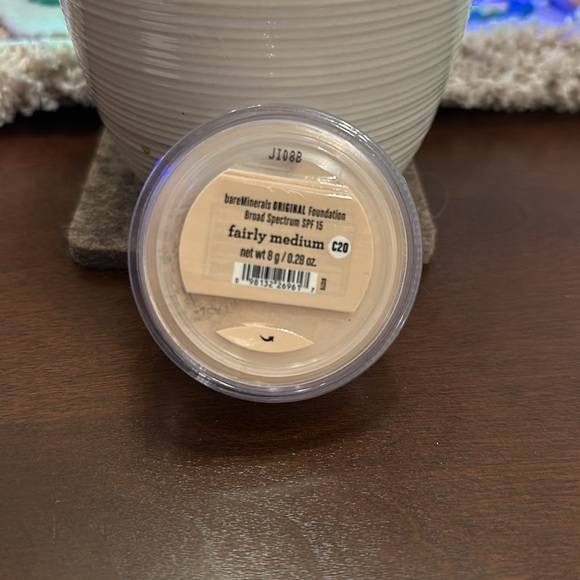 Originalal Foundation - fairly medium - Picture 2 of 3